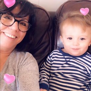 Meet your Posher, Dena